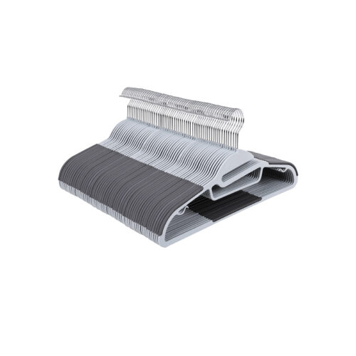 3D-renderdus rehvi mitmekihilisest ristlõikevaatest, mis näitab selle sisemist struktuuri. Riidepuud 20 pk halli plastiksarja meenutaval rehvil on keerukad mustrid ja erinevad materjalikihid, mis on kujutatud halli ja musta varjundiga.